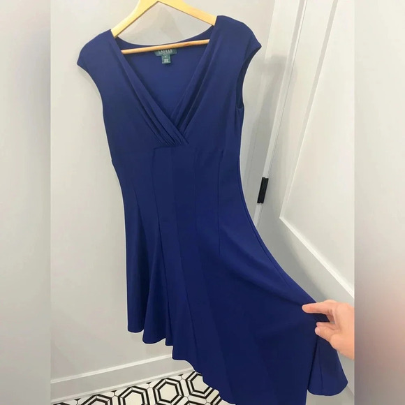 Lauren Ralph Lauren Blue Jewel Tone v neck A-line with pleating sleeveless 6 - Picture 5 of 9